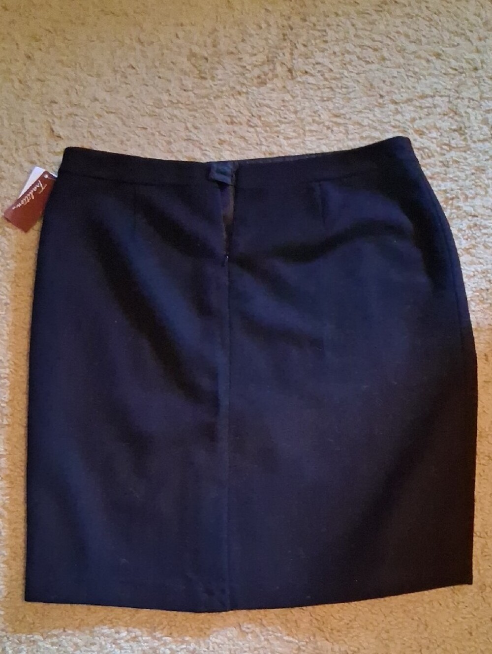 Classic Black Women's Pencil Skirt - Picture 4 of 9